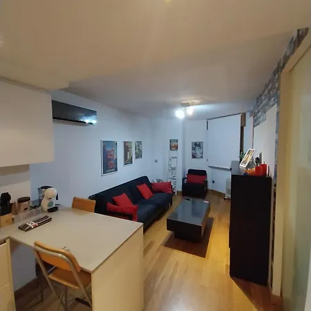 Pleno Centro, 5 Minutos Casco Vello, 400 Metros Estación Ave Vigo