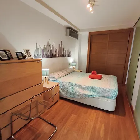 Pleno Centro, 5 Minutos Casco Vello, 400 Metros Estacion Ave Appartement