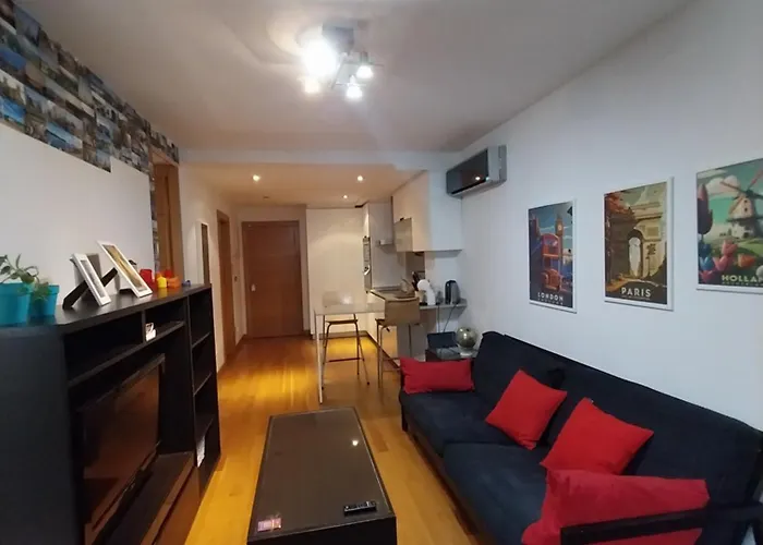 Pleno Centro, 5 Minutos Casco Vello, 400 Metros Estacion Ave * Comarca de Vigo