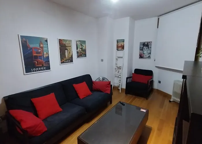 Pleno Centro, 5 Minutos Casco Vello, 400 Metros Estacion Ave Appartement *