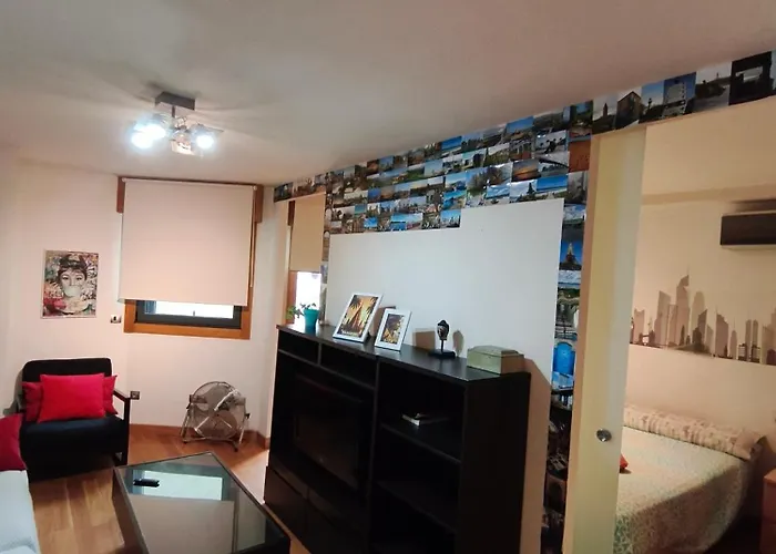 Pleno Centro, 5 Minutos Casco Vello, 400 Metros Estacion Ave Appartement